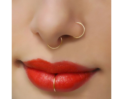 Netikras auskaras Black Ring; 1 vnt