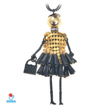 Kaklo pakabukas Lėlytė Gold Moli; 10cm