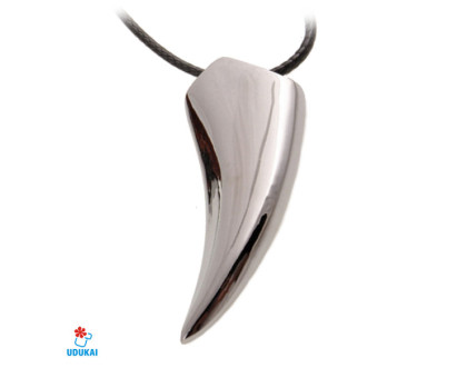 Kaklo pakabukas Tamsi Iltis; 45x19mm