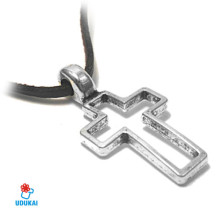 Kaklo pakabukas Kryžius sidabro spalvos; 38x20mm