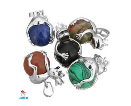 Kaklo pakabukas natūralaus akmens Varliukas Rožinis Agatas; 17x25mm