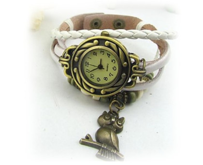 Laikrodis apyrankė Balta Pėlėda; kvarcinis