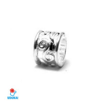 Karoliukas metalinis sidabruotas Tunelis 09523; 5.4/9x7mm