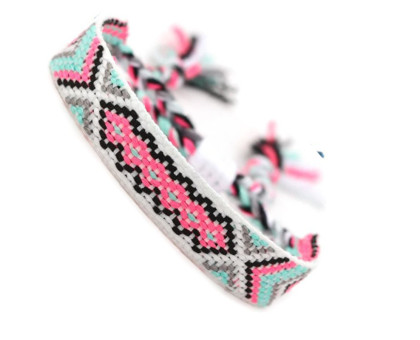 Apyrankė pinta Friends 12; universalaus dydžio