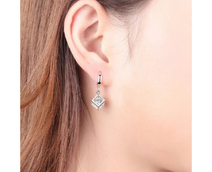 Auskarai Kubas su kristalu, sidabro spalvos; 2vnt