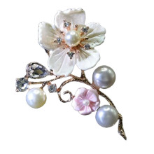 Segė Pearl White puokštė; 4.5x6.5cm