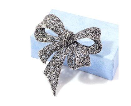 Segė Kaspinas Silver Black; 6.5x7cm